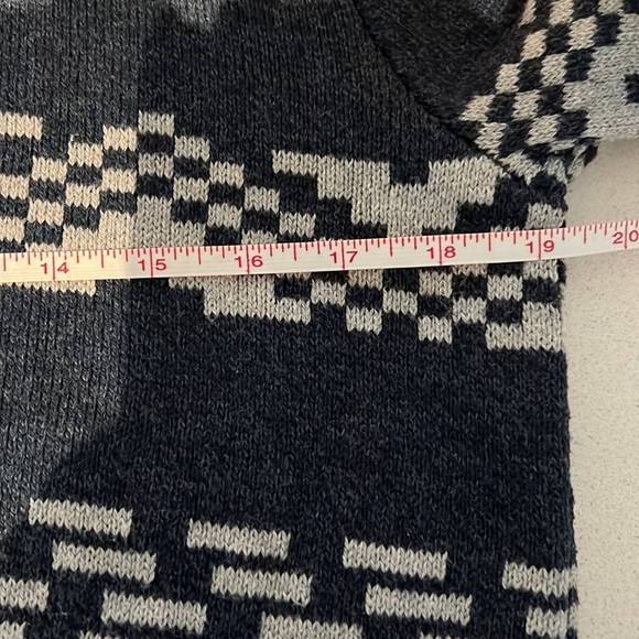 Hollister Mens Navy Blue Sweater Long Sleeves Knit Crew Neck - Picture 7 of 9